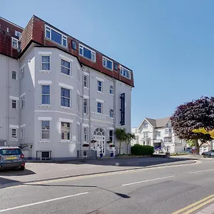 Bourne Hall Hotel